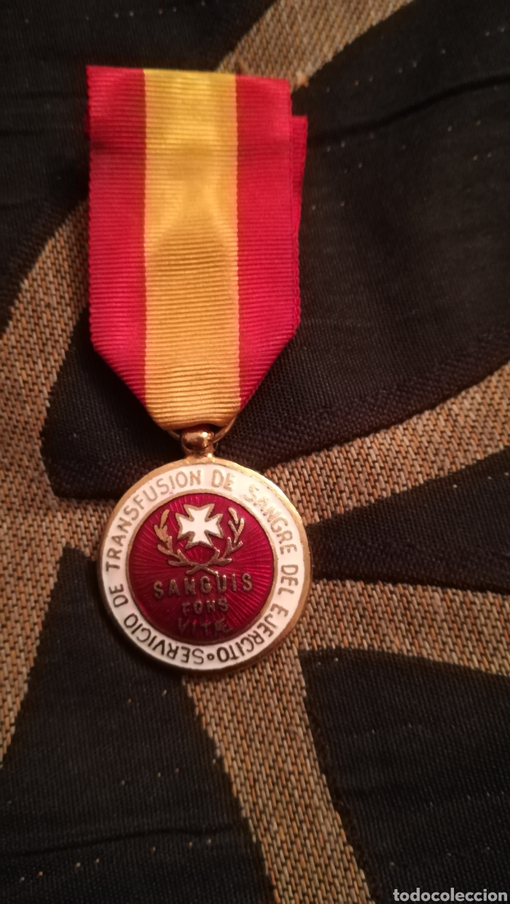 Medallas condecorativas: Medalla de Transfusiones de sangre del ej&eacute;rcito - Foto 1