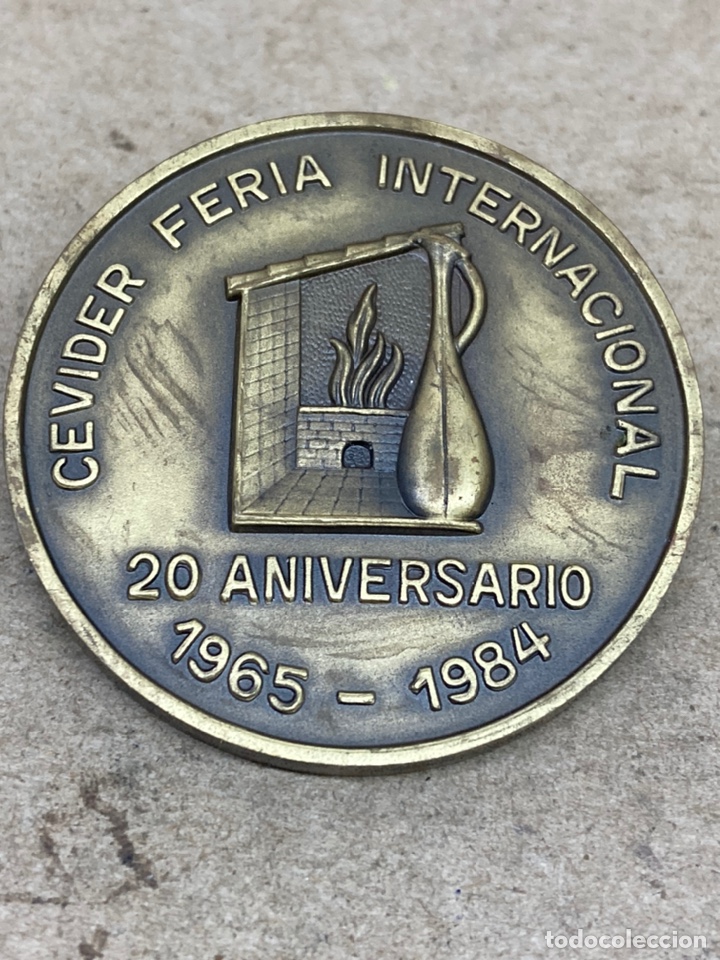 Medallas condecorativas: Medalla de bronce - Foto 2