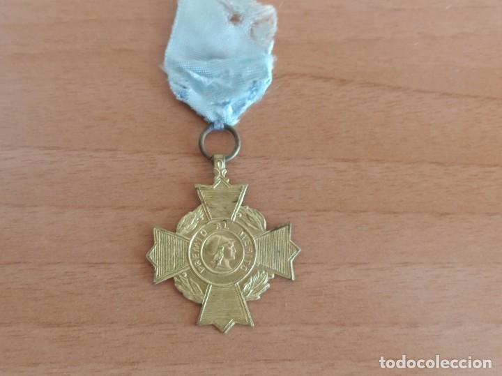 Medallas condecorativas: MEDALLA ESCOLAR DE PREMIO AL M&Eacute;RITO - Foto 2