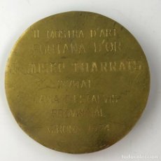 Medallas condecorativas: II MOSTRA D'ART FONTANA D'OR, A J. J. THARRATS - GIRONA 1974. 8,5 CM DIÁMETRO.