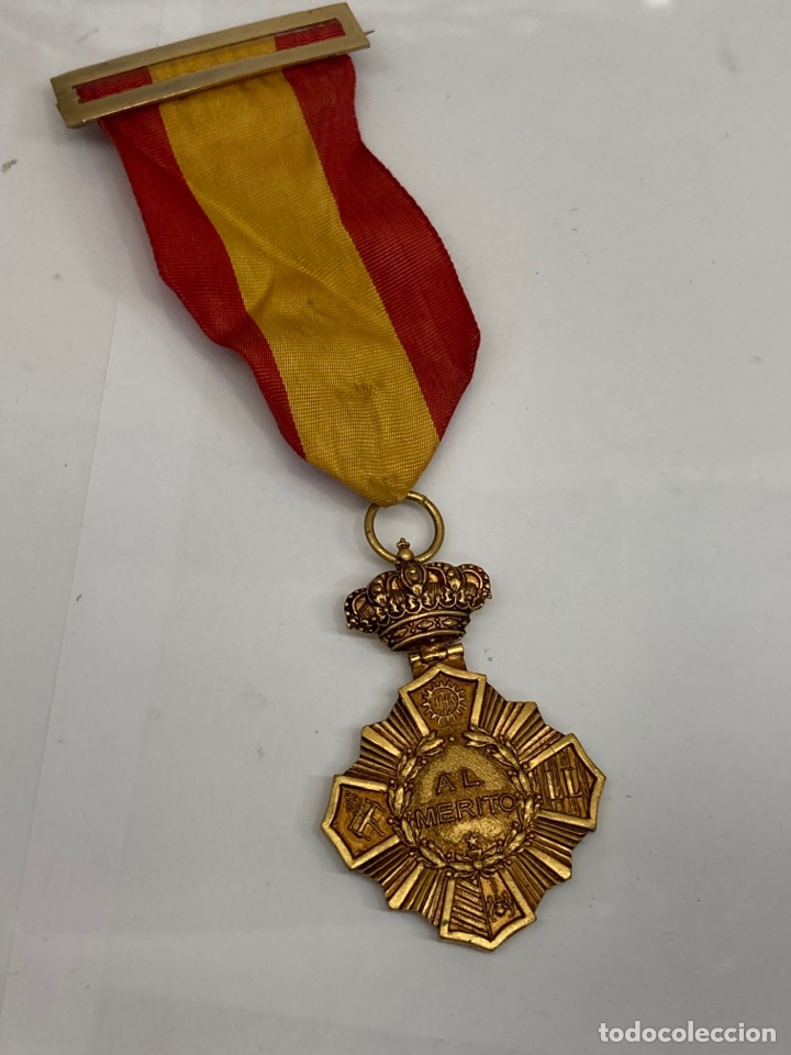Medallas condecorativas: Broche medalla Al M&eacute;rito - Foto 1