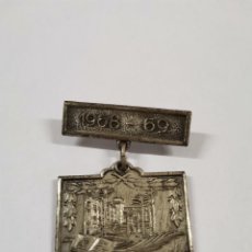 Medallas condecorativas: JOY-1822. MEDALLA PREMIO ESPECIAL EN METAL PLATEADO. 1968-69.. Lote 310576523