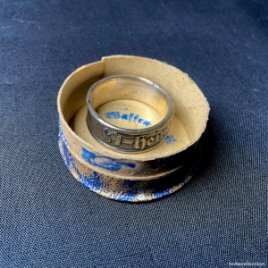 Original anillo nazi de plata maciza contrastada . WAFFEN SS . ( en su cajita de cartón )