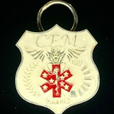 Medallas condecorativas: MEDALLA PLACA ESMALTADA CENTRO DE EMERGENCIAS MÉDICAS MADRID SANIDAD PLATA. Lote 393498884