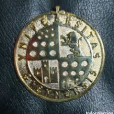 Medallas condecorativas: MEDALLON MEDALLA UNIVERSIDAD DE JAÉN