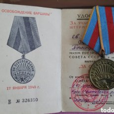 Medallas condecorativas: MEDALLA SOVIÉTICA 2 GM LIBERACIÓN DE VARSOVIA + DOCUMENTO
