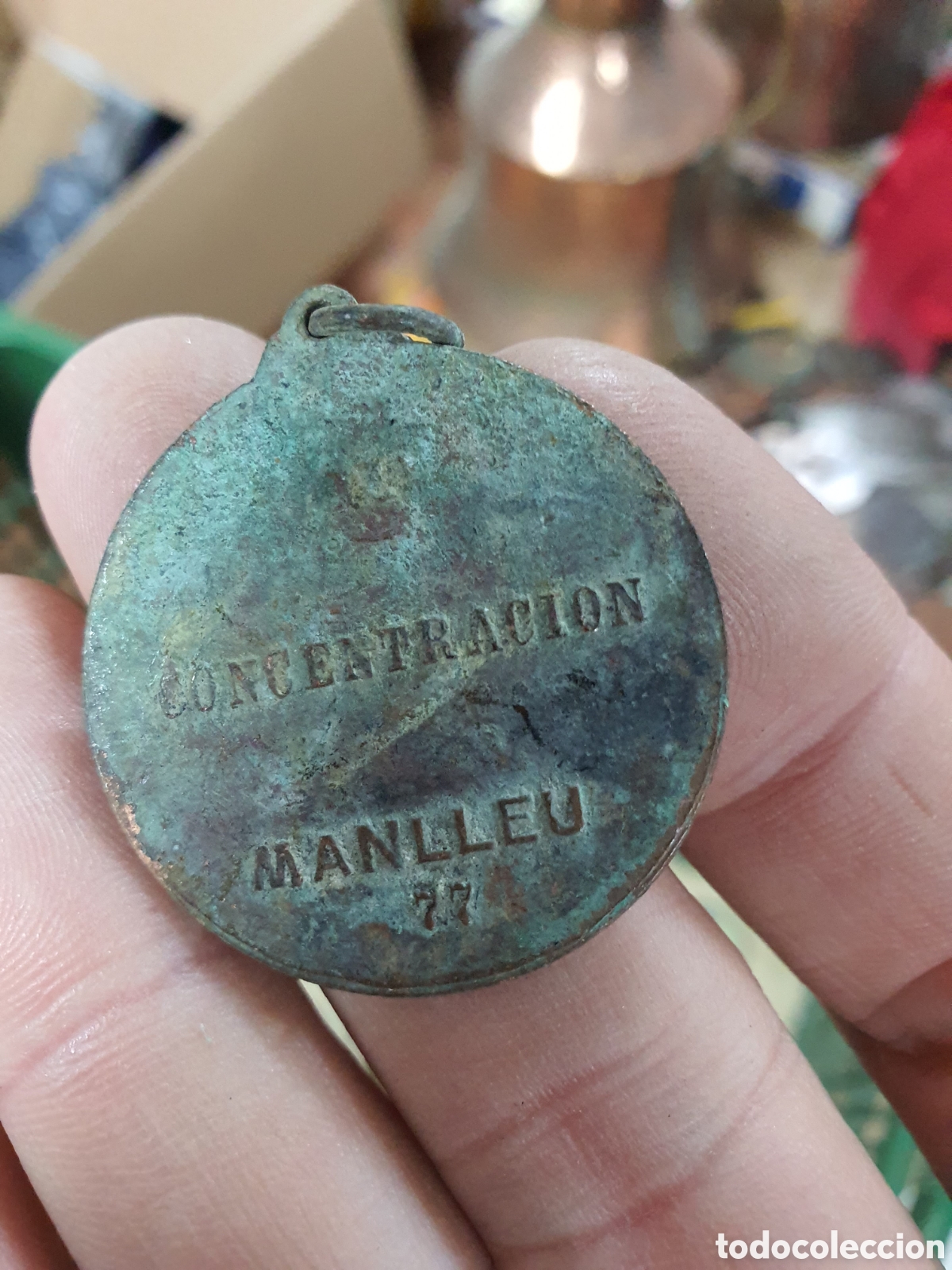 Medallas condecorativas: Medalla antigua 1 - Foto 2