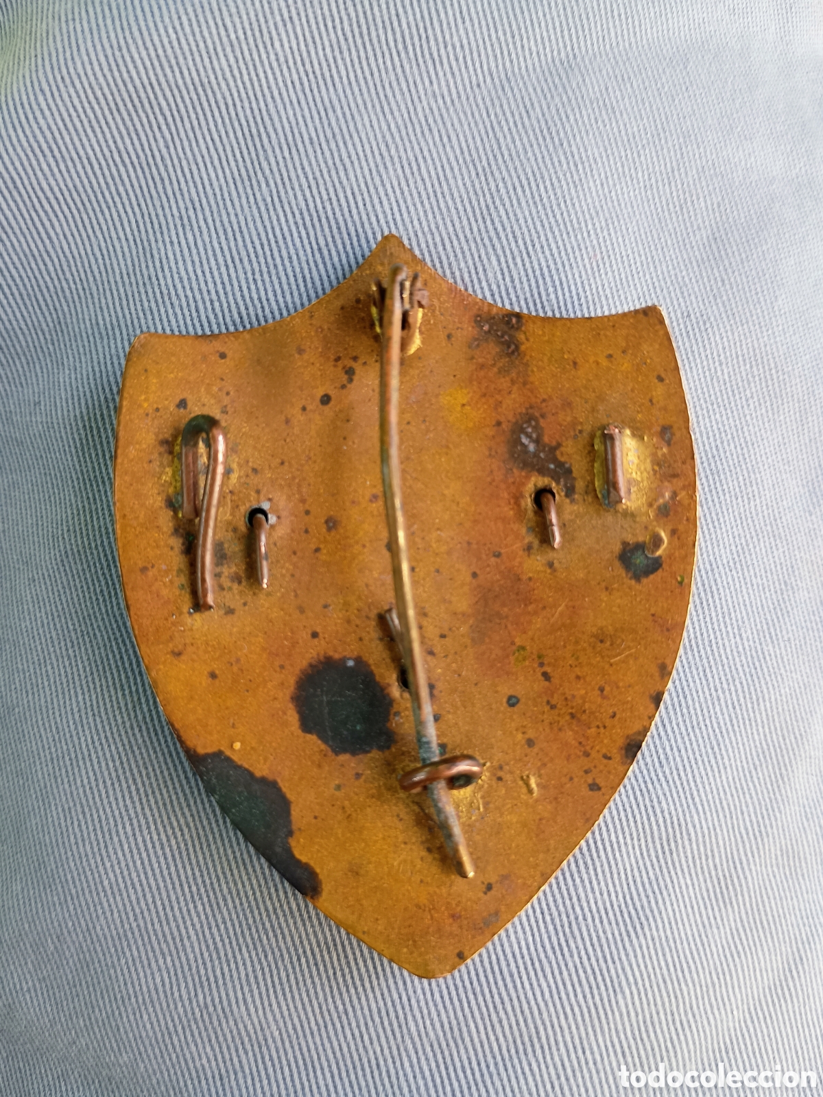 Medallas condecorativas: Insignia militar a restaurar - Foto 2