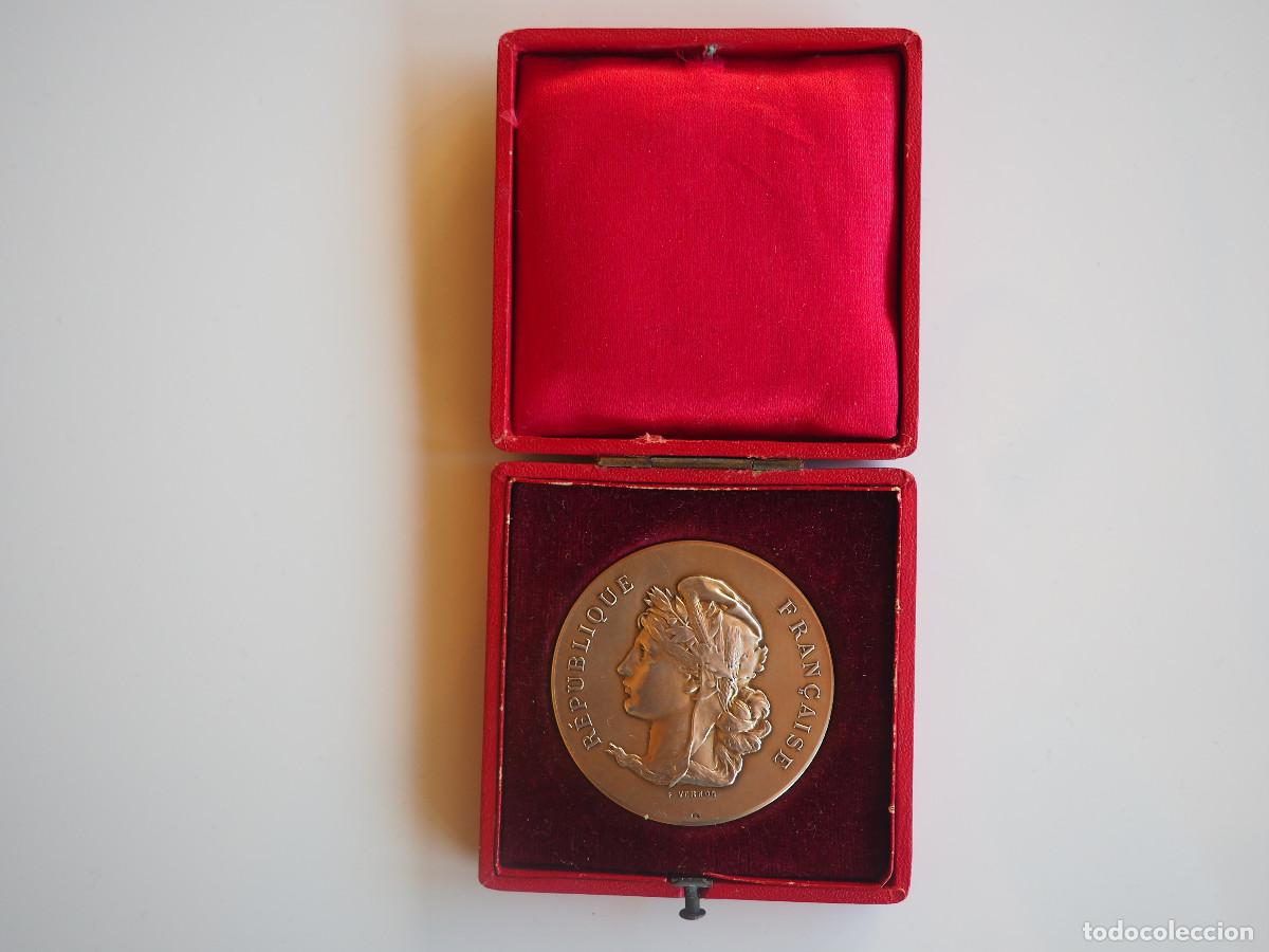 Medallas condecorativas: Medalla de plata francesa en estuche - Foto 1