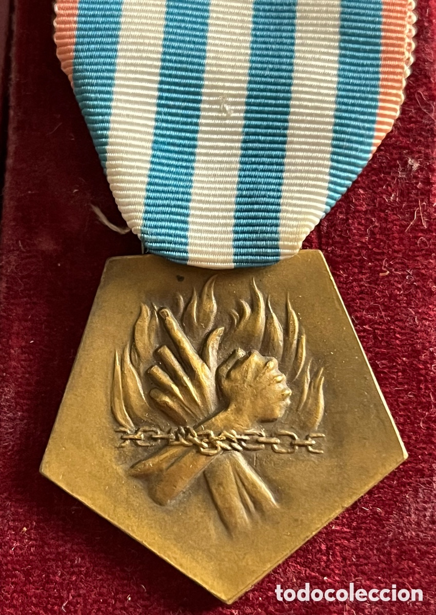 Medallas condecorativas: Medalla francesa de Deportaci&oacute;n e Internamiento por Hechos de Resistencia