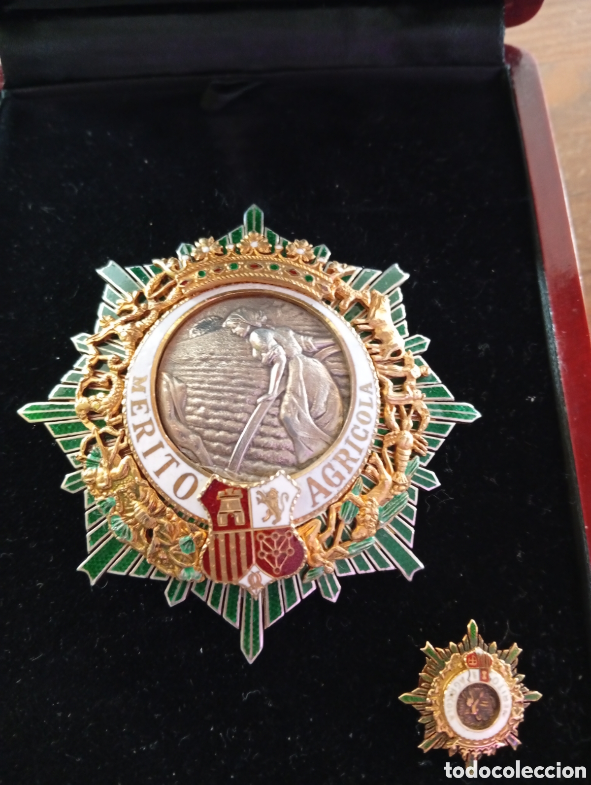 Medallas condecorativas: Plata antigua condecoracion esmaltada medalla al merito agricola completa &eacute;poca Franco 1954
