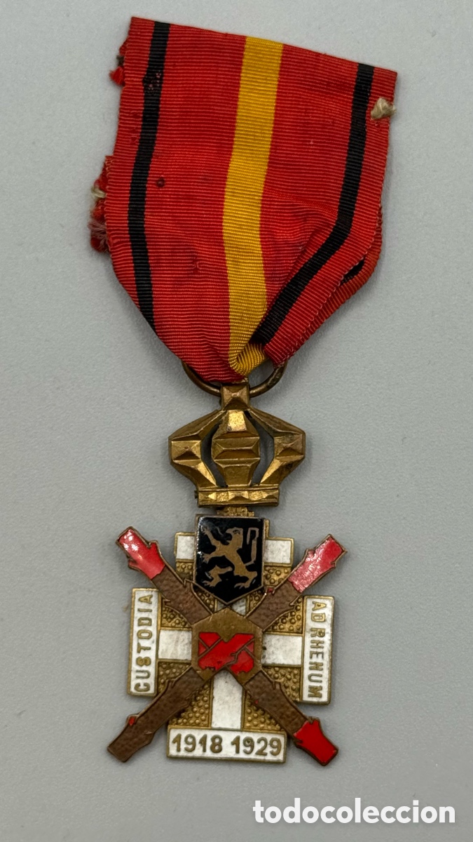 Medallas condecorativas: Medalla condecoraci&oacute;n con esmalte. B&eacute;lgica 1918-1929