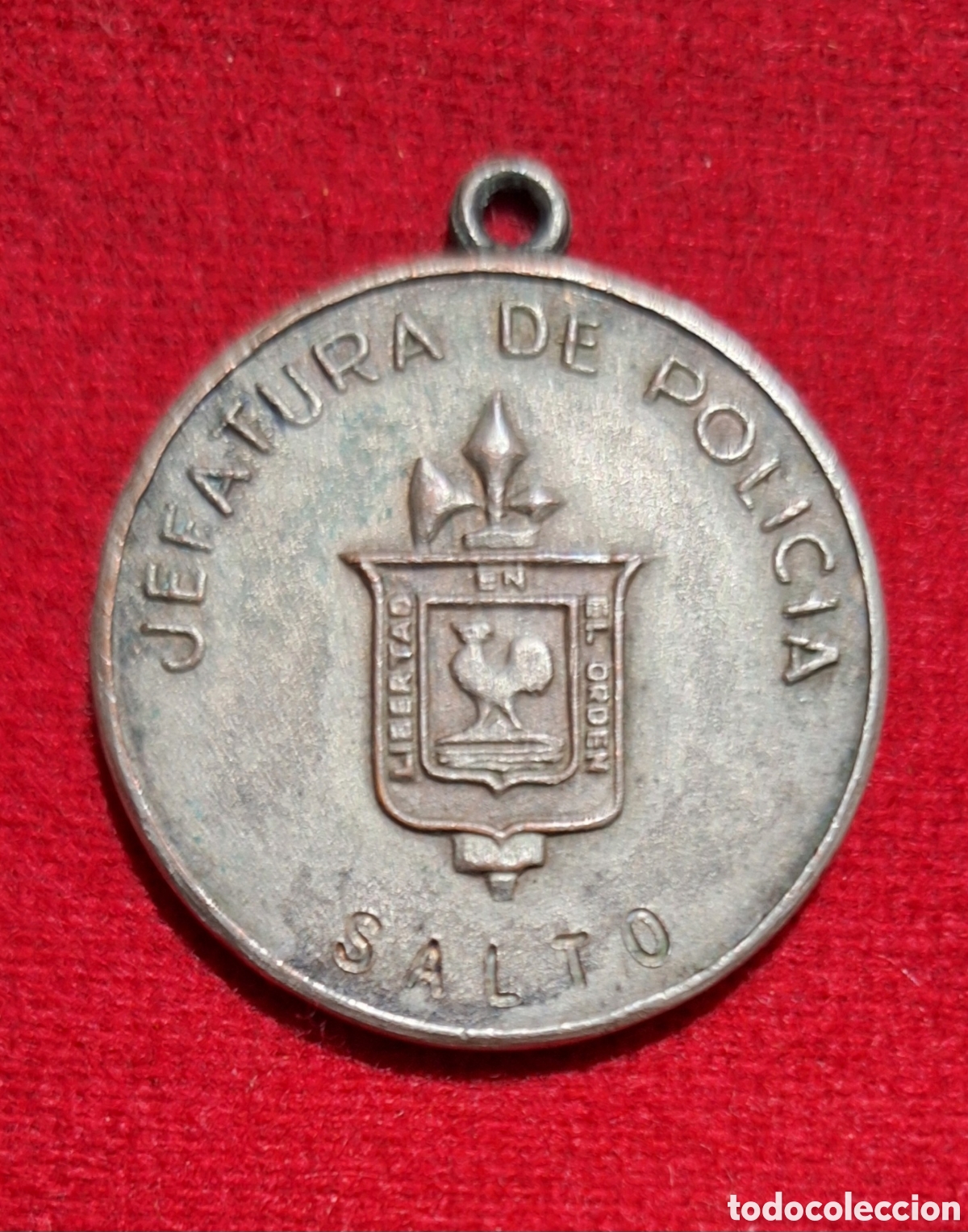 Medallas condecorativas: NUMISMATICA POLICIAL CONDECORACION SGTO 1o ROGELIO COSTA GRACES JEFATURA POLICIA SALTO URUGUAY
