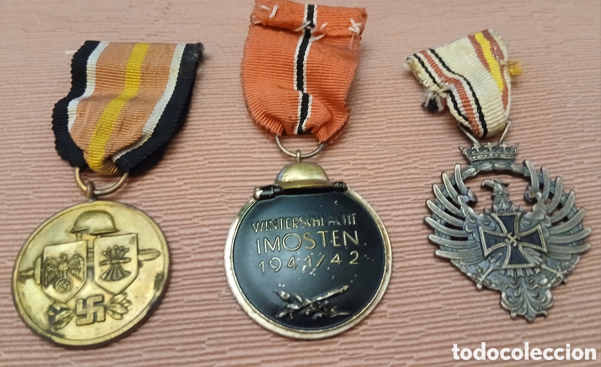 Medallas condecorativas: Tres medallas de la Divisi&oacute;n Azul.