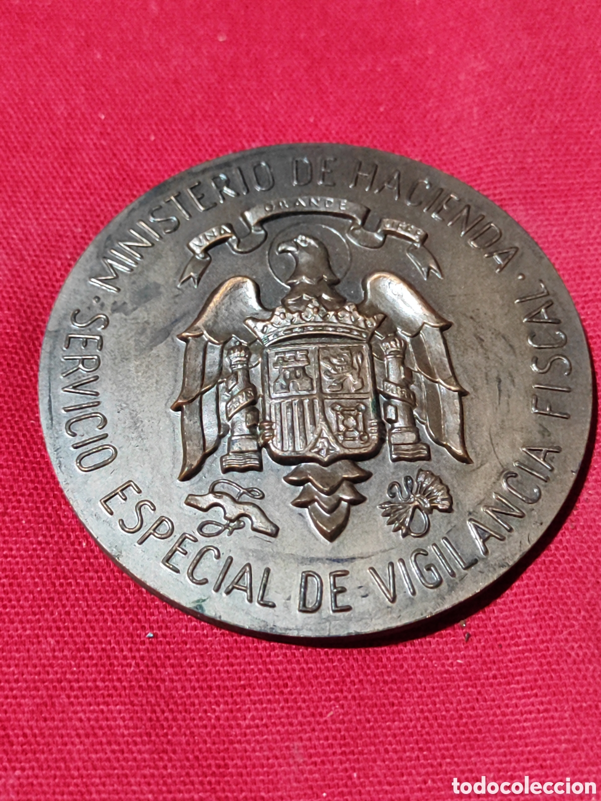 Medallas condecorativas: Medalla de mano Ministerio de Hacienda Servicio especial de vigilancia fiscal XXV ANIVERSARIO 55-80