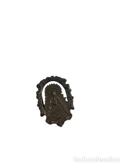 Medallas condecorativas: Pin de la Virgen de los Reyes
