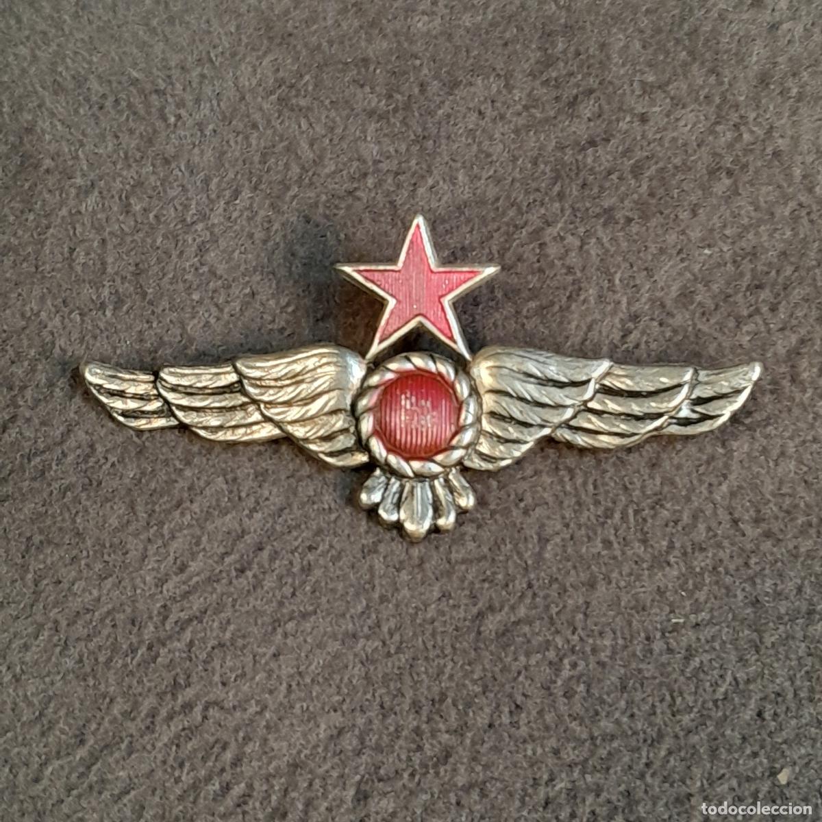 Medallas condecorativas: M-2252. INSIGNIA DE ALAS DE AVIACI&Oacute;N DE LA REP&Uacute;BLICA ESPA&Ntilde;OLA, III &Eacute;POCA. SIGLO XX