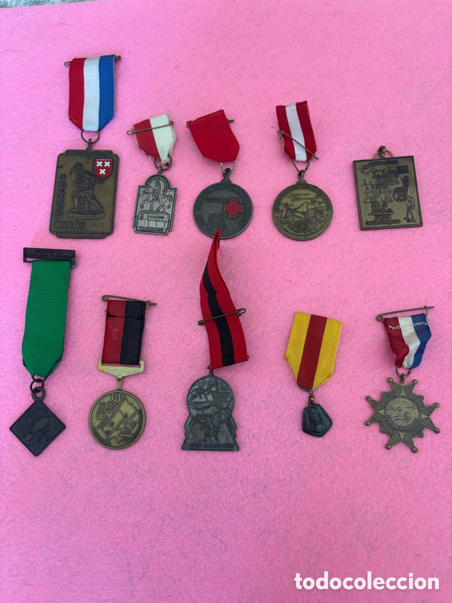 Medallas condecorativas: Lote de medallas y condecoraciones a catalogar (A20)