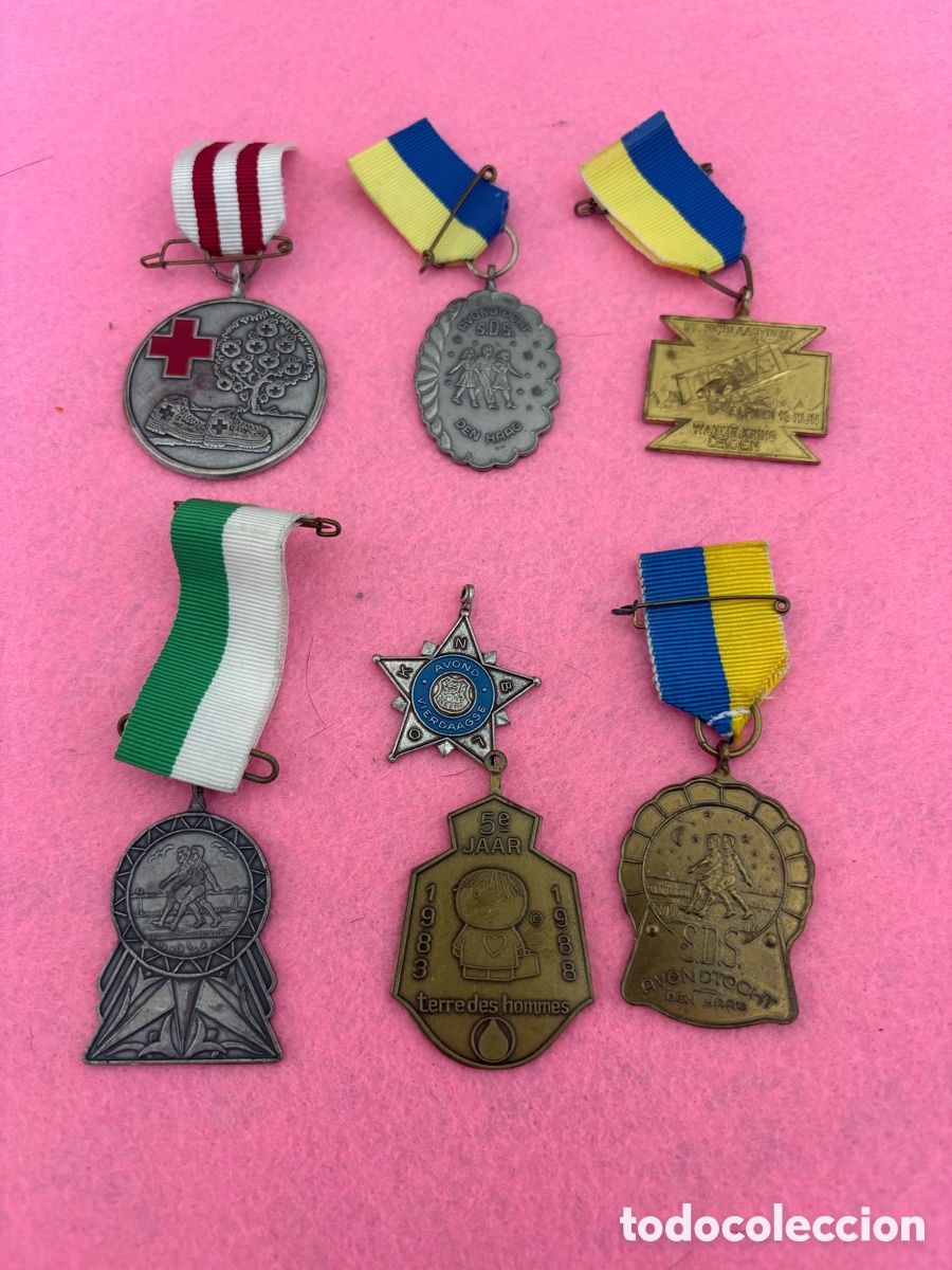Medallas condecorativas: Lote de medallas y condecoraciones a catalogar (A20)