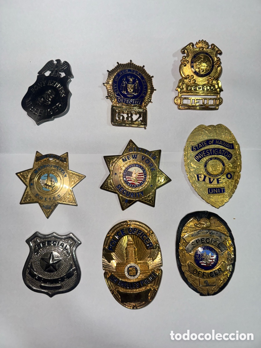 Medallas condecorativas: Lote 9 Placas de Polic&iacute;a de Colecci&oacute;n y Cine (R&eacute;plicas Met&aacute;licas