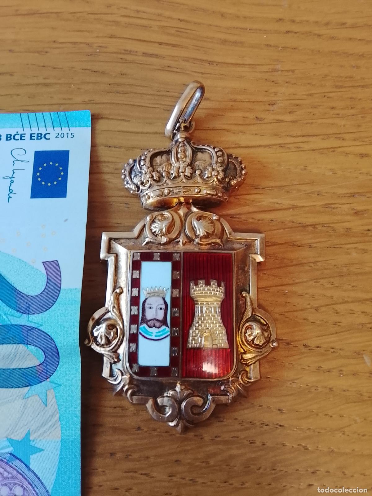 Medallas condecorativas: Ayuntamiento de Burgos. Plata. Medalla o condecoraci&oacute;n de regidor, alcalde