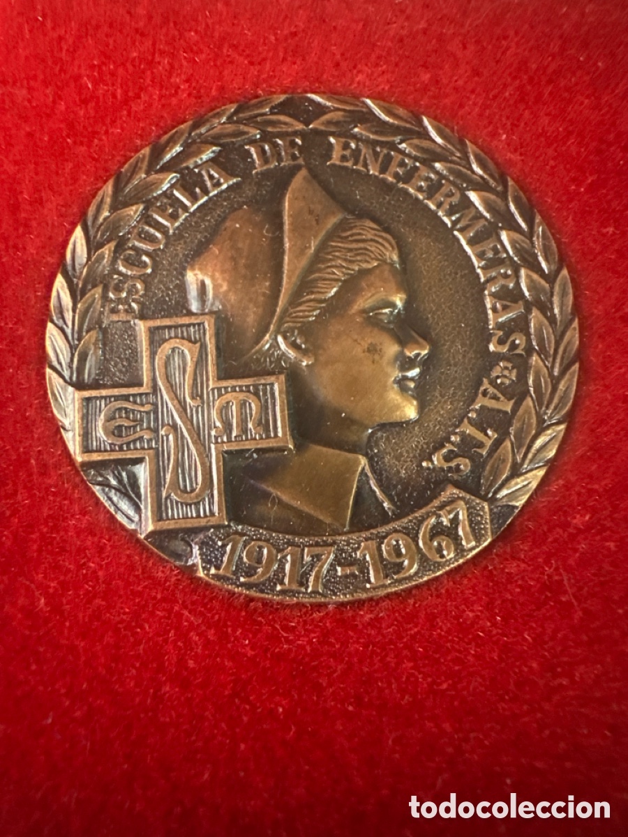 Medaillen Auszeichnungen: Medalla Escuela de enfermer&iacute;a
