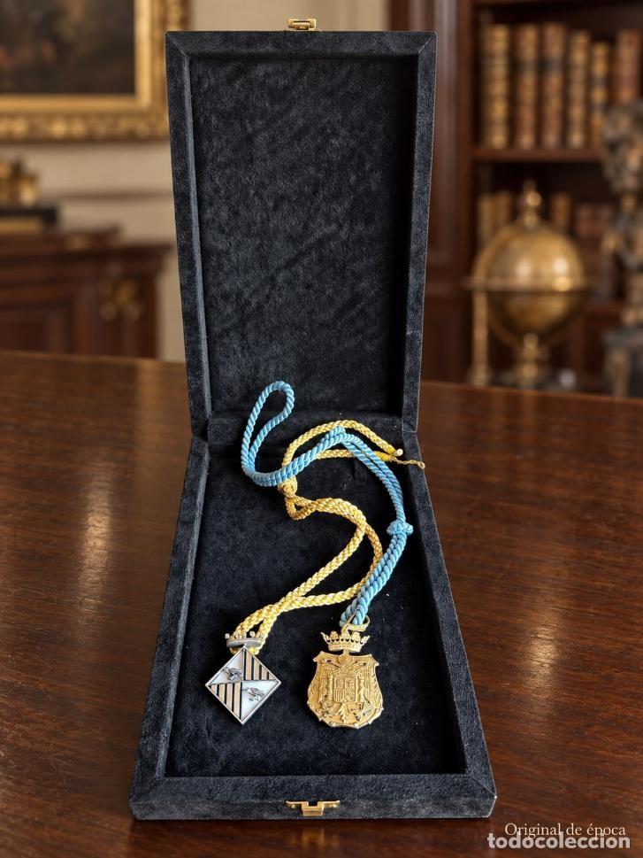 Medallas condecorativas: (MEDN-260903)LORE DE 2 MEDALLAS AYUNTAMIENTO DE GRANOLLERS CON ESTUCHE