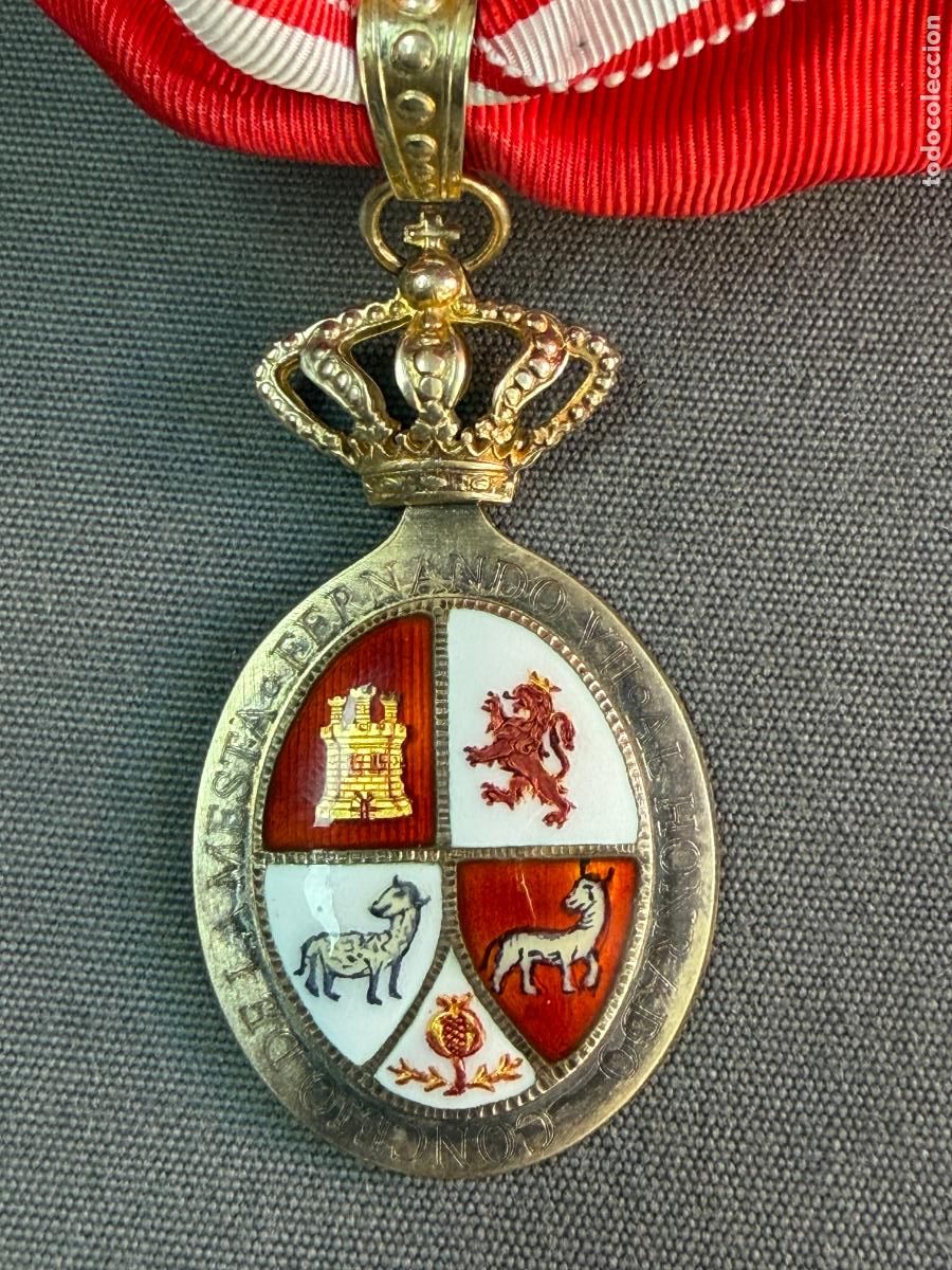 Medallas condecorativas: Medalla Consejo de la Mesta , Fernando VII , en plata de ley 925 , esmaltes ,