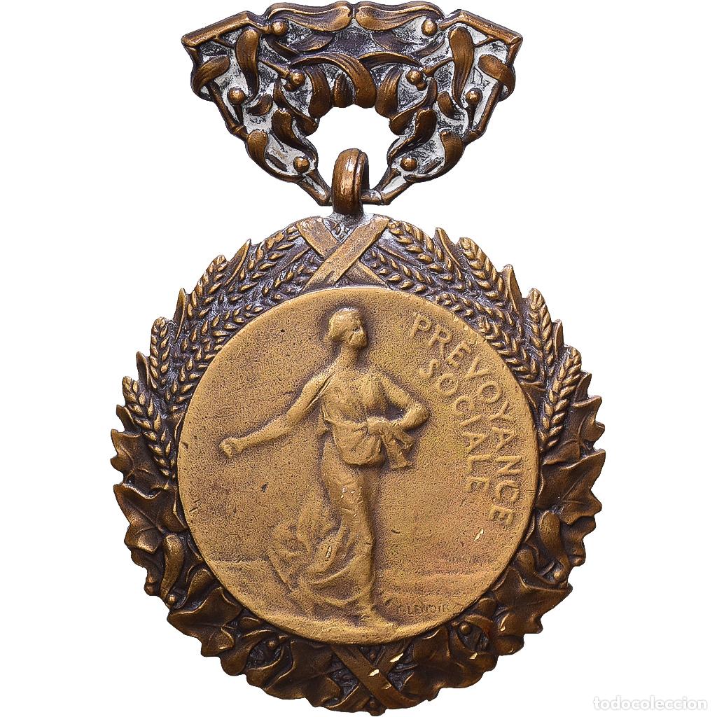 Medallas condecorativas: [#1216529] Francia, Minist&egrave;re de l'Hygi&egrave;ne, Pr&eacute;voyance Sociale, medalla, Muy buen