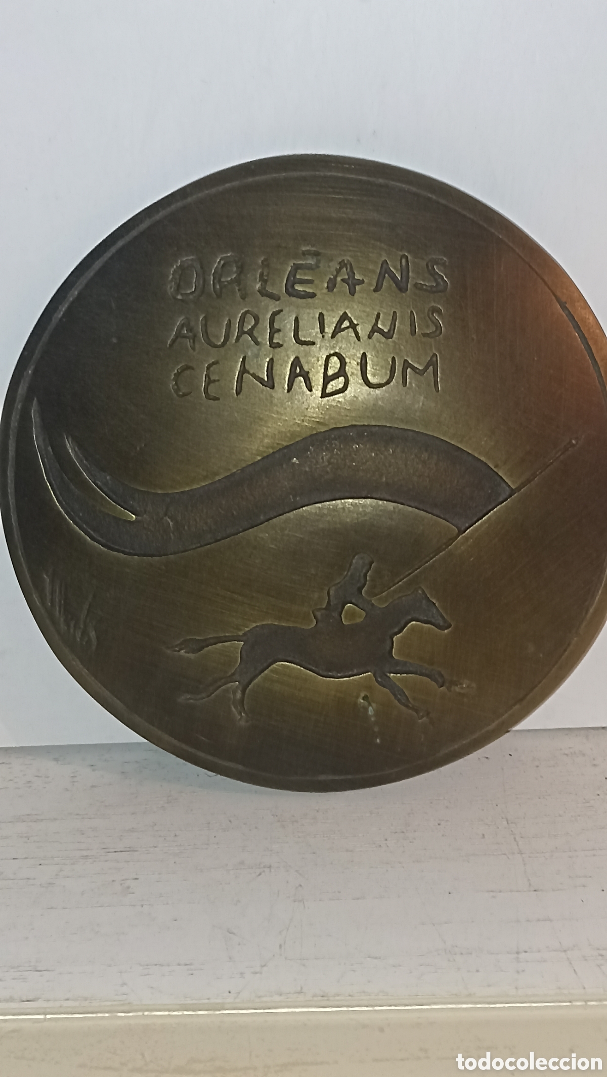 Medallas condecorativas: Medall&oacute;n / Pisapapeles de Bronce &rdquo;Orleans - Juana de Arco&rdquo; - 11,5 cm - Conmemorativo