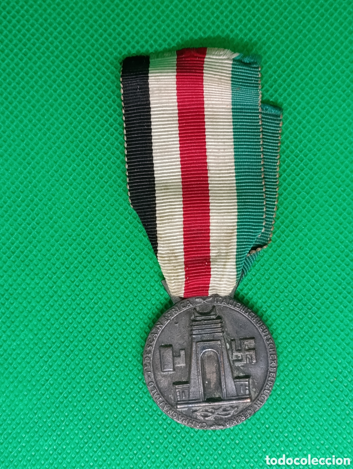 Medallas condecorativas: Medalla Campa&ntilde;a &Aacute;frica Afrika Korps DAK (Italo-Alemana 1942) - Con Cinta Original - III Reich / II G