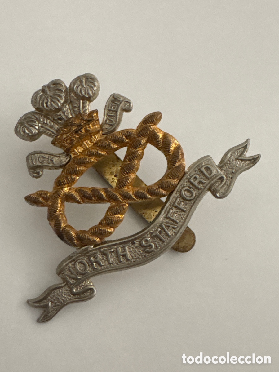 Medallas condecorativas: Emblema insignia gorra militar ( Cap badge Stafford British escarapela medalla )