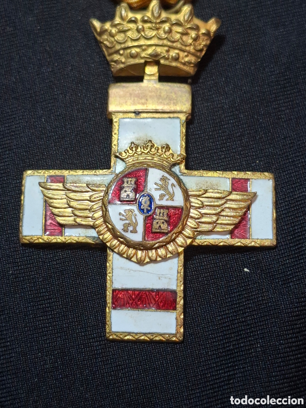 Medallas condecorativas: MEDALLA DE 1&ordf; CLASE DEL MERITO AEREO, PENSIONADA, / MMTC