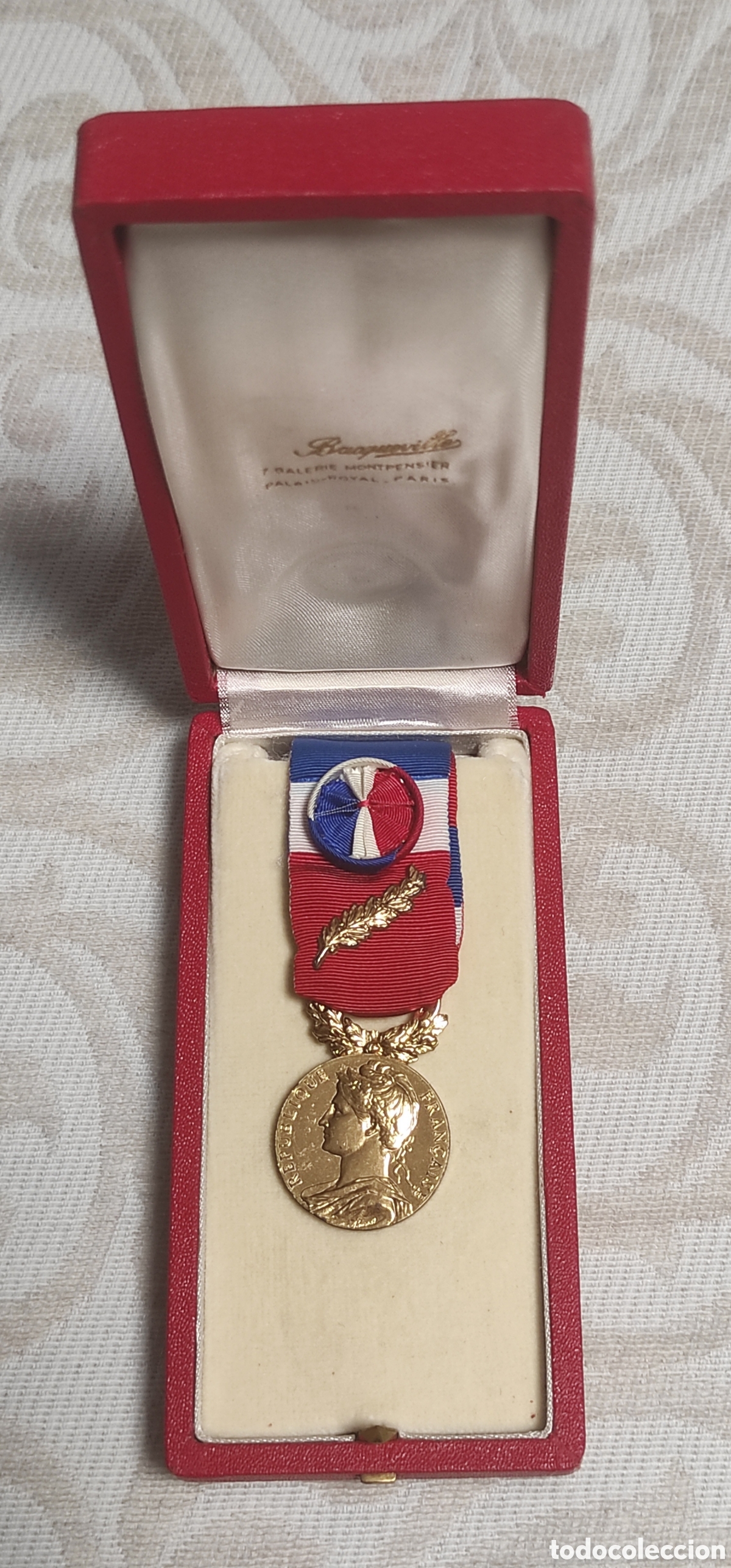 Medalhas condecorativas: FRANCIA - MEDALLA DE HONOR DEL TRABAJO - MEDALLA DE ORO 35 A&Ntilde;OS DE SERVICIO