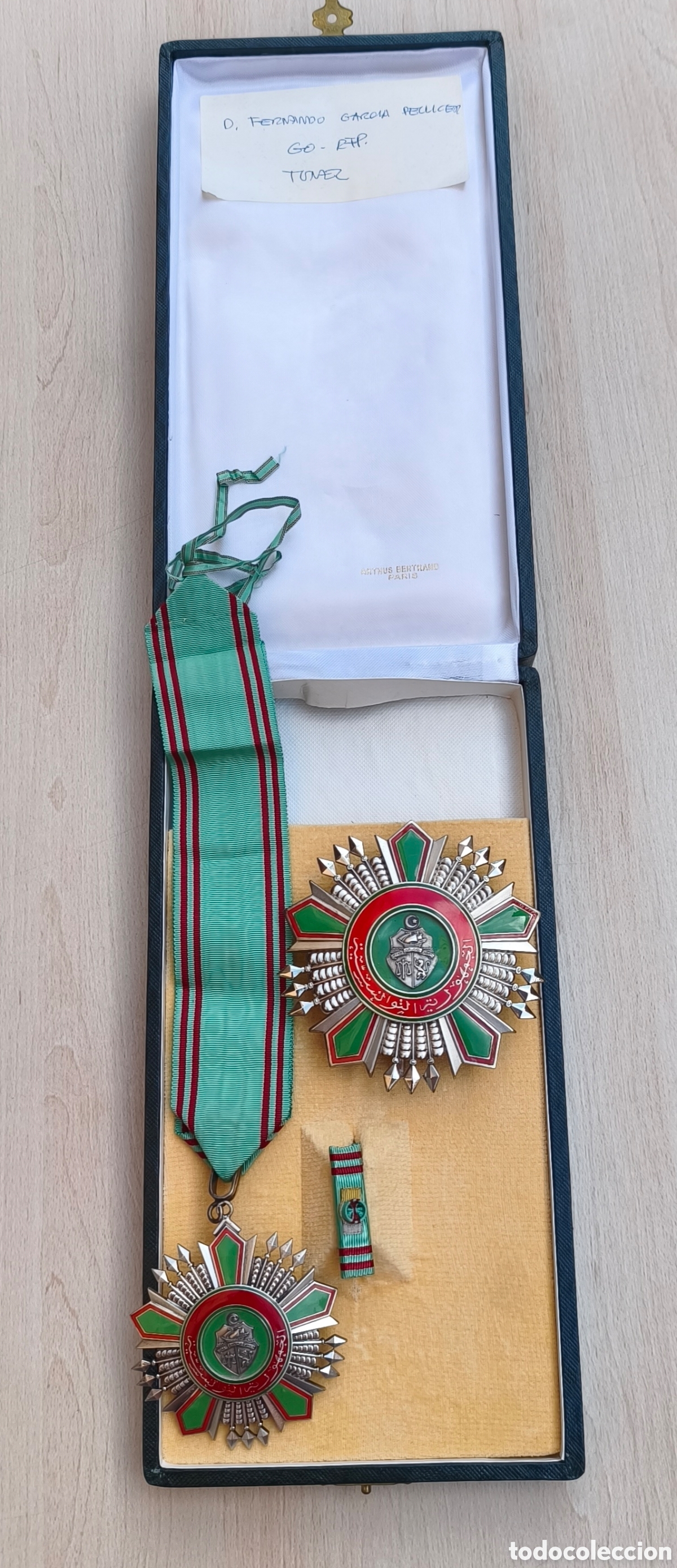 Medaillen Auszeichnungen: Bonito conjunto de plata esmaltada de la gran oficial de la orden de la republica de tunez
