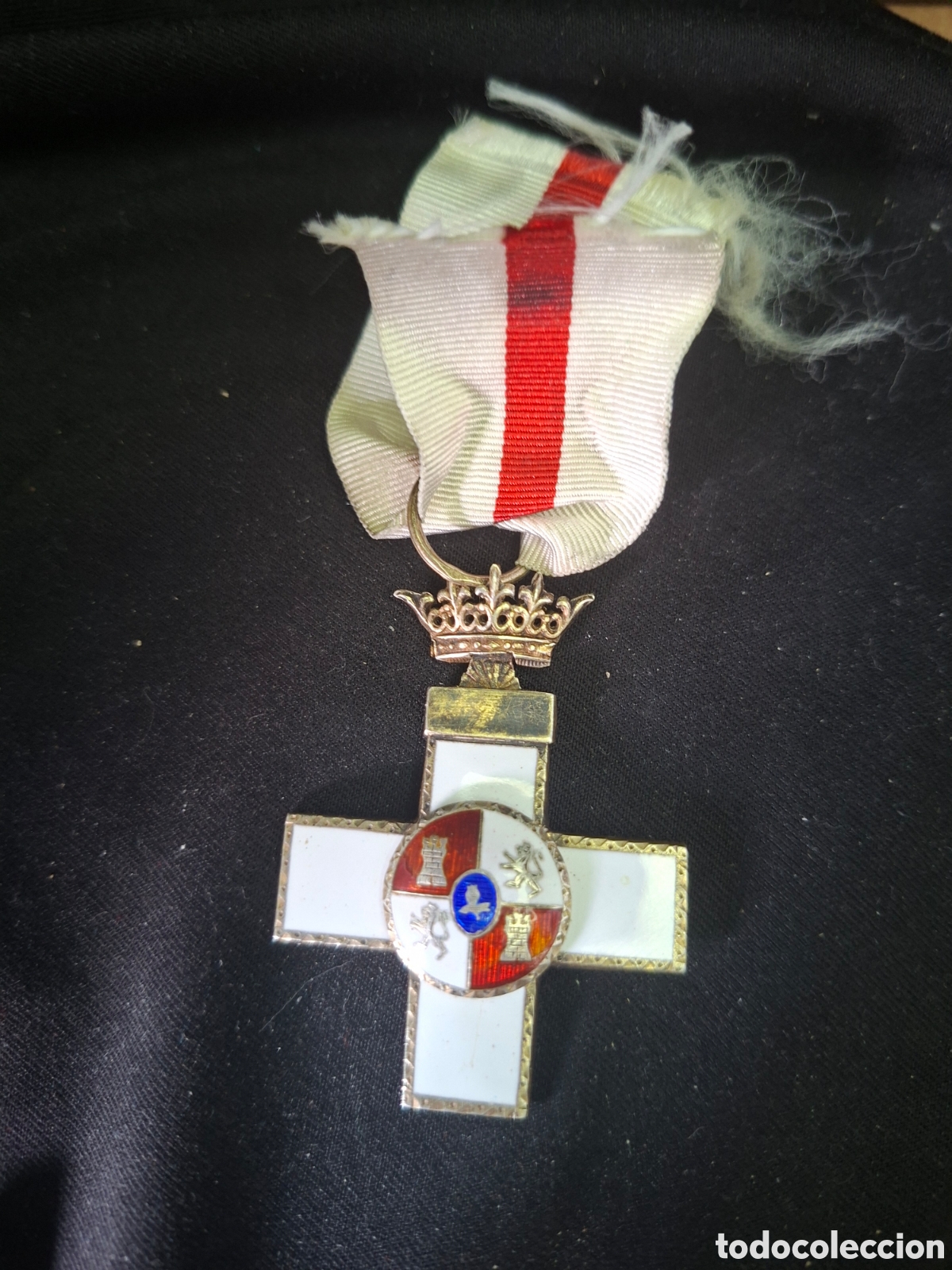 Medallas condecorativas: Medalla al M&eacute;rito Militar Blanco Espa&ntilde;a .falta placa trasera. MMTC1