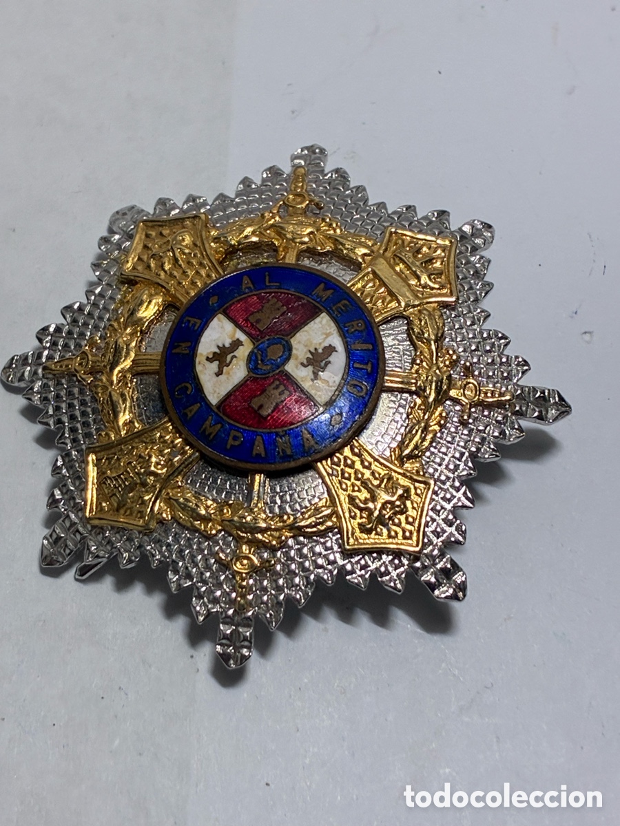 Medallas condecorativas: CRUZ DE GUERRA AL MERITO EN CAMPA&Ntilde;A
