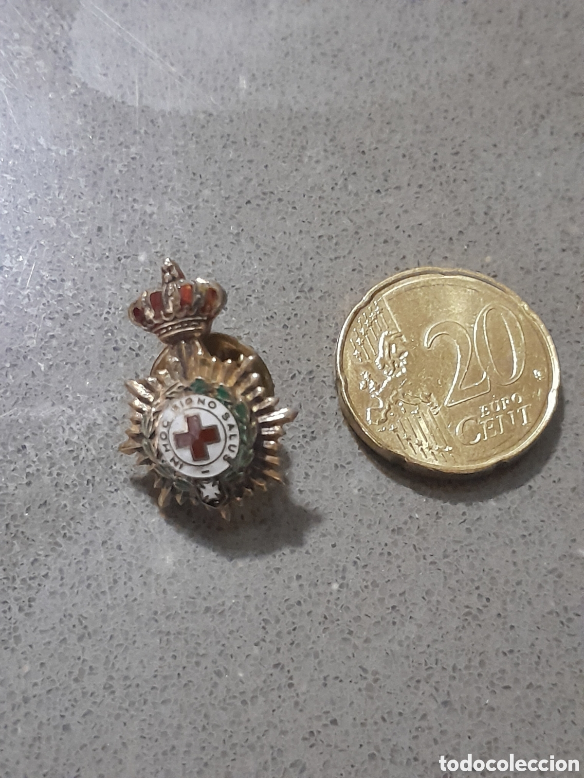 Medallas condecorativas: MEDALLA ORO CRUZ ROJA, FRANCO, PRIMERA CLASE, PEQUE&Ntilde;A