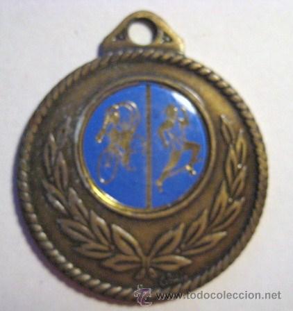Coleccionismo deportivo: MEDALLA DEPORTIVA A&Ntilde;OS 60.CICLISMO Y ATLETISMO. ENVIO GRATIS&iexcl;&iexcl;&iexcl;