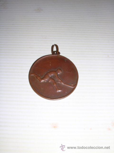 Sports collectibles: MEDALLA.COBRE,F.C. HOCKEY,CAMPIONAT CATALUNYA 1931-32,2ons EQUIPS,2on PREMI-3,8 CM.