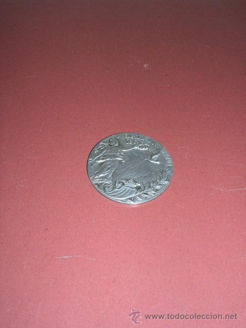 Collectionnisme sportif: MEDALLA DE PLATA REAL SOCIEDAD COLOMBOFILA DE CATALUN&Ntilde;A 1928 AUTOR J. MUNTA&Ntilde;OLA