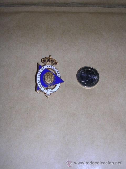 Sammelleidenschaft Sport: MEDALLA INSIGNIA ANTIGUA REAL CLUB BARCELONA ESMALTADA - 5X3 CM. - CASTELLO PARTE POSTERIOR