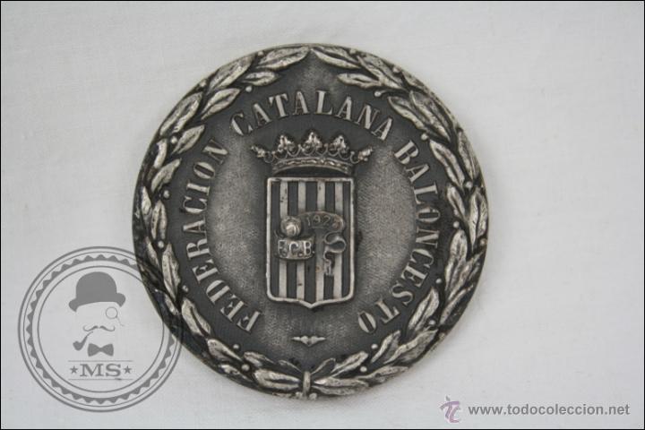 Sammelleidenschaft Sport: Medalla de Baloncesto de Federaci&oacute;n Catalana de Baloncesto - Distinci&oacute;n de 1973 Realizada en Plata