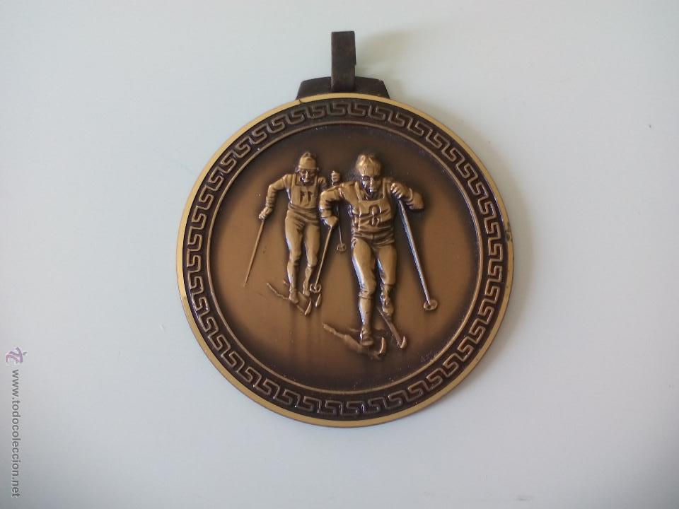 Coleccionismo deportivo: Medalla de Esqu&iacute; de fondo o de traves&iacute;a, cross-country skiing, Ski, trofeo de metal