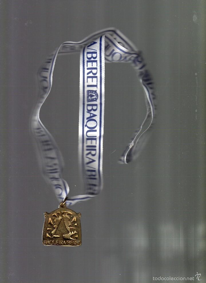 Coleccionismo deportivo: MEDALLA CURSO DE ESQU&Iacute; BAQUERIA/BERET - A&Ntilde;O 2012 -