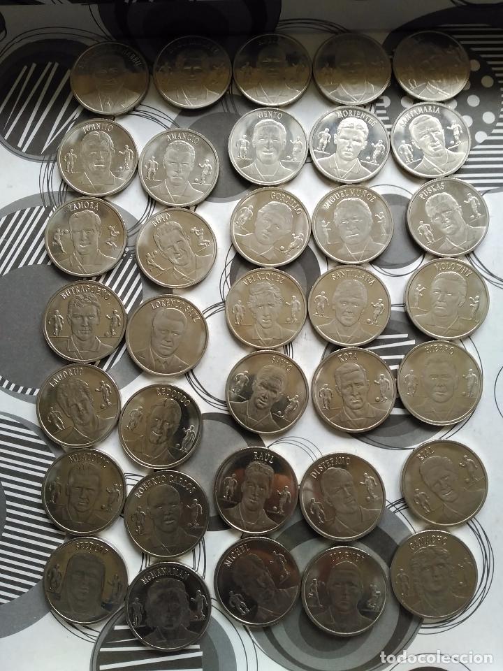 Collectionnisme sportif: Lote de 30 monedas COLECCION OFICIAL DE MONEDAS DEL REAL MADRID.1902-2000