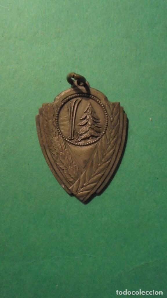 Coleccionismo deportivo: ESQUI - ANTIGUA MEDALLA TROFEO J. SEDO 1964 - 4,5X3,3 CM.