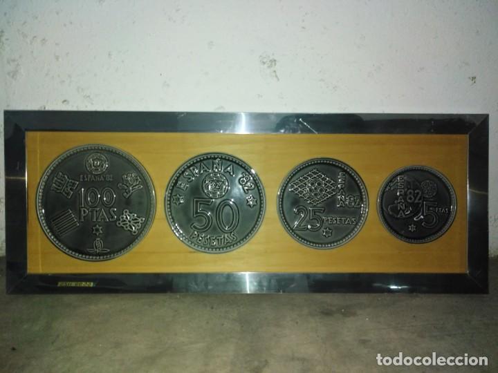 Coleccionismo deportivo: GRAN CUADRO DE MONEDAS DEL MUNDIAL ESPA&Ntilde;A 82-CERAMICA-MARCO METALICO