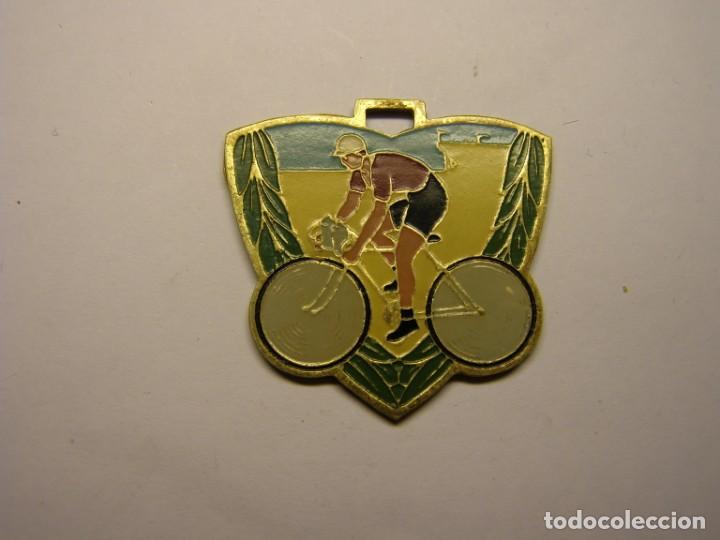 Coleccionismo deportivo: Antigua medalla de ciclismo, a&ntilde;os 50-60.