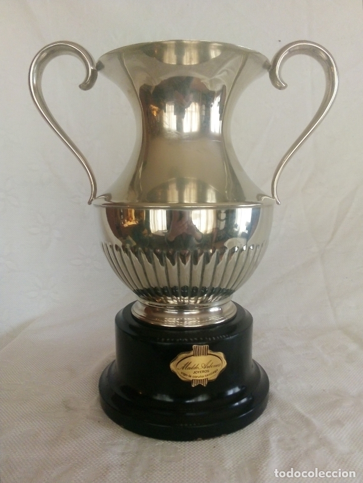 Coleccionismo deportivo: I TROFEO CLUB DE GOLF LA ZAPATEIRA ( ALPACA ) - LA CORU&Ntilde;A 1981.